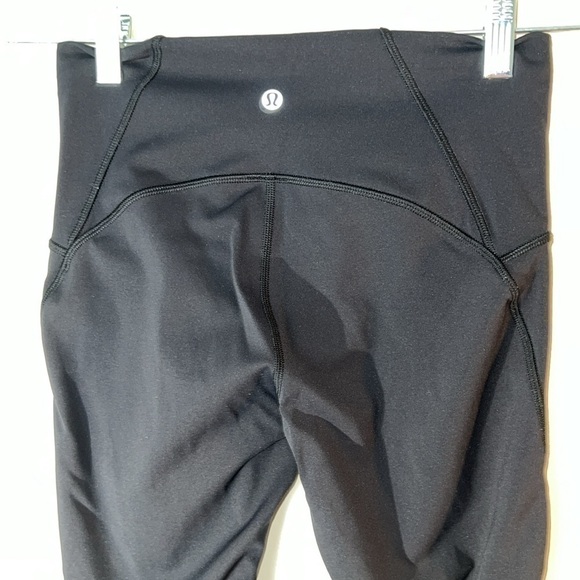 EUC Lululemon Blk High Waisted Cropped Lower Sheer Panel Leggings w Key Pocket 6 - Picture 3 of 9